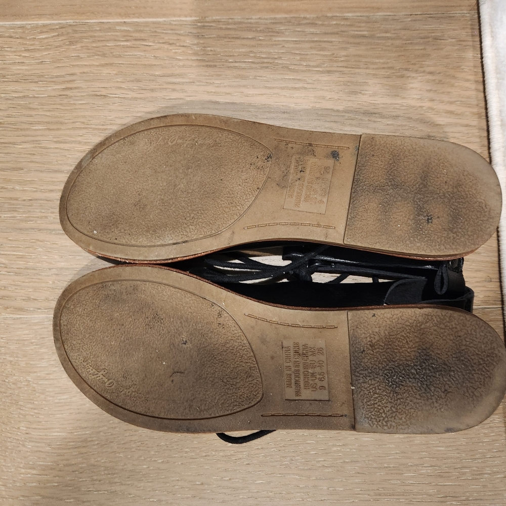 American Eagle Outfitters Black Lace-Up Sandals - Picture 5 of 5